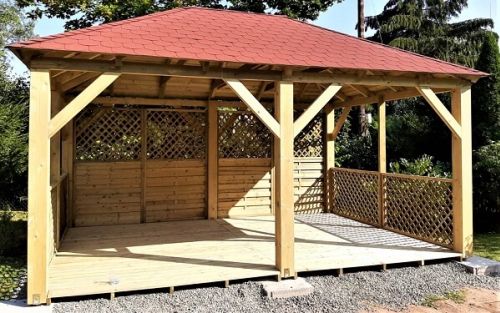 Eine Pergola gehört unbedingt in den Garten